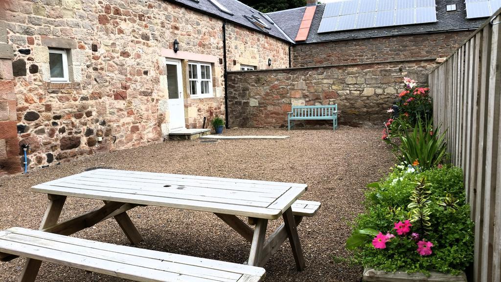 Old Farm Holiday Cottages - Scottish Borders Chirnside Exterior photo