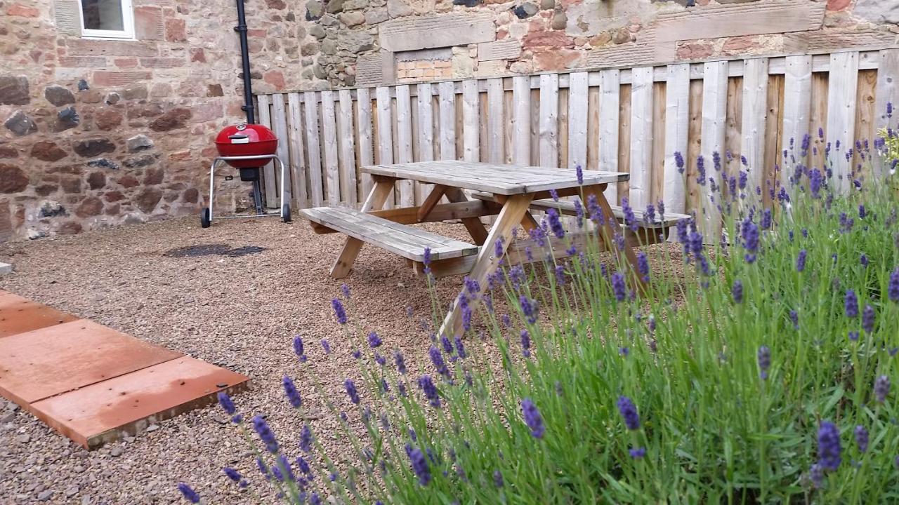 Old Farm Holiday Cottages - Scottish Borders Chirnside Exterior photo